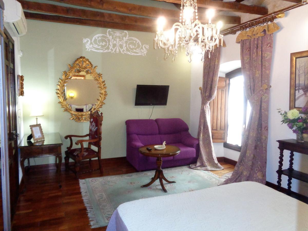 Hotel Boutique Nueve Leyendas 우베다 외부 사진