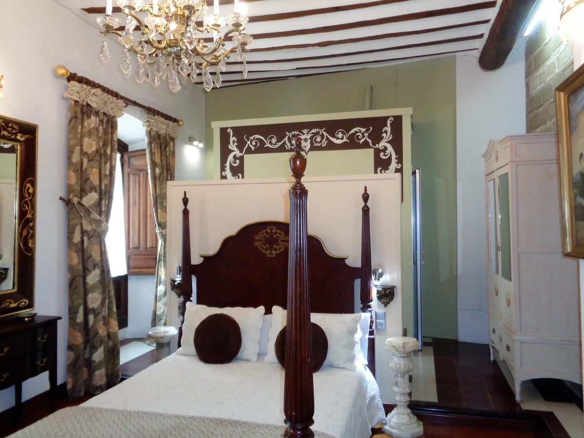 Hotel Boutique Nueve Leyendas 우베다 외부 사진