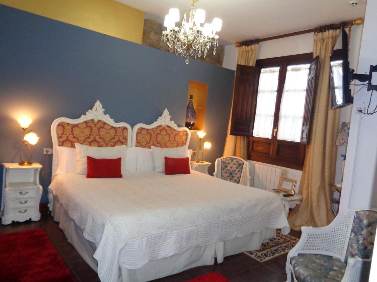 Hotel Boutique Nueve Leyendas 우베다 외부 사진